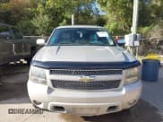✅ 2008 Chevrolet Tahoe 2LT • VIN: 1GNFC130X8R138758 • Lot: 43569615. Listed on IAAI with 210,011 mi. Free auction sales archive from the USA and detailed vehicle history report at DreamBid. Image 6.