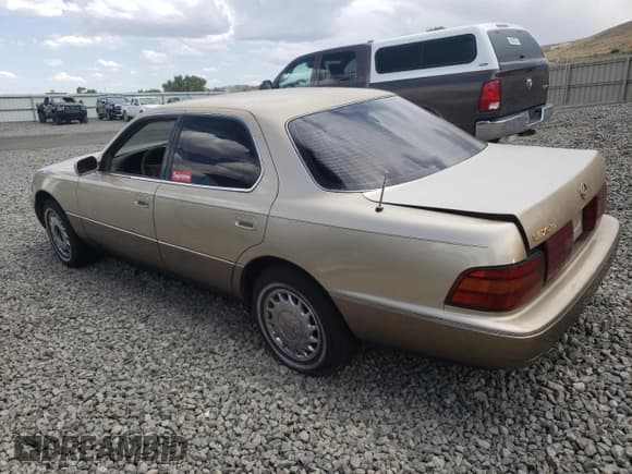 ✅ 1992 Lexus LS • VIN: JT8UF11E4N0131096 • Lot: 66417175. Listed on Copart with Not provided. Free auction sales archive from the USA and detailed vehicle history report at DreamBid. Image 2.
