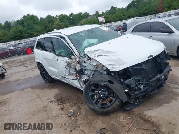 ✅ 2021 Jeep Grand Cherokee Laredo E • VIN: 1C4RJFAG3MC525092 • Lot: 43277843. Listed on IAAI with 126,112 mi. Free auction sales archive from the USA and detailed vehicle history report at DreamBid. Image 1.