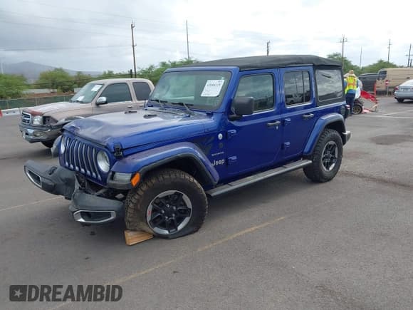 ✅ 2018 Jeep Wrangler Unlimited Sahara • VIN: 1C4HJXEG0JW257642 • Lot: 43056119. Listed on IAAI with 79,341 mi. Free auction sales archive from the USA and detailed vehicle history report at DreamBid. Image 17.