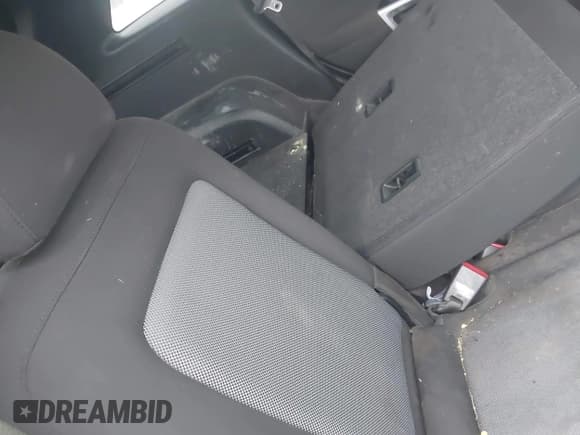 ✅ 2015 Chevrolet Captiva Sport LS • VIN: 3GNAL2EK8FS519825 • Лот: 43102487. Опубликован ранее на IAAI с пробегом 156 499 миль. Бесплатный доступ к архиву аукционных продаж из США и подробный отчёт об истории автомобиля на DreamBid. Изображение 8.