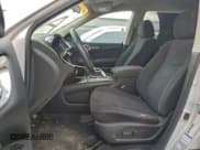 ✅ 2013 Nissan Pathfinder S • VIN: 5N1AR2MN1DC630850 • Lot: 92939895. Wystawiony na Copart z przebiegiem 127 997 mil. Bezpłatny archiwum sprzedaży aukcyjnych z USA i szczegółowy raport historii pojazdu na DreamBid. Zdjęcie 7.