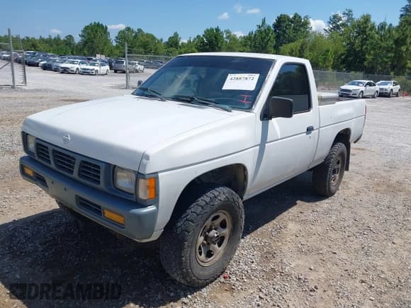 ✅ 1995 Nissan Frontier XE • VIN: 1N6SD11Y5SC368289 • Лот: 42887872. Опубликован ранее на IAAI с пробегом 135 855 миль. Бесплатный доступ к архиву аукционных продаж из США и подробный отчёт об истории автомобиля на DreamBid. Изображение 2.