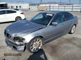 ✅ 2004 BMW 3 Series 330i • VIN: WBAEV53454KM35705 • Lot: 68580215. Listed on Copart with 176,754 mi. Free auction sales archive from the USA and detailed vehicle history report at DreamBid. Image 1.
