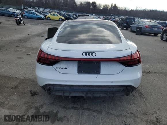 ✅ 2023 Audi e-tron GT Prestige • VIN: WAUEJBFW6P7005535 • Лот: 87029614. Опубликован ранее на Copart с пробегом 6 355 миль. Бесплатный доступ к архиву аукционных продаж из США и подробный отчёт об истории автомобиля на DreamBid. Изображение 6.