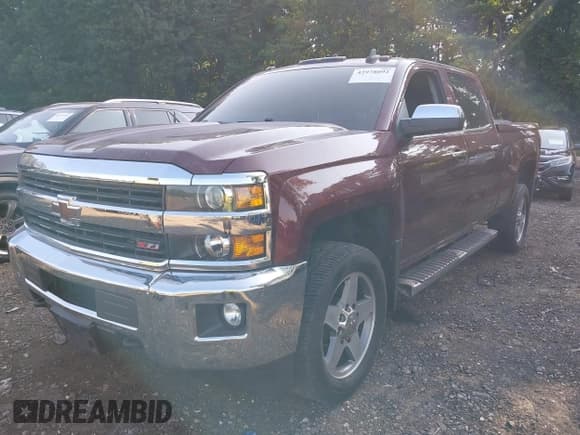 ✅ 2017 Chevrolet Silverado 2500HD LTZ • VIN: 1GC1KWEG8HF151619 • Lot: 42978092. Listed on IAAI with 96,276 mi. Free auction sales archive from the USA and detailed vehicle history report at DreamBid. Image 2.