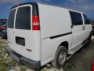 ✅ 2019 GMC Savana Cargo • VIN: 1GTW7AFG5K1256647 • Lot: 76400634. Wystawiony na Copart z przebiegiem 35 729 mil. Bezpłatny archiwum sprzedaży aukcyjnych z USA i szczegółowy raport historii pojazdu na DreamBid. Zdjęcie 3.