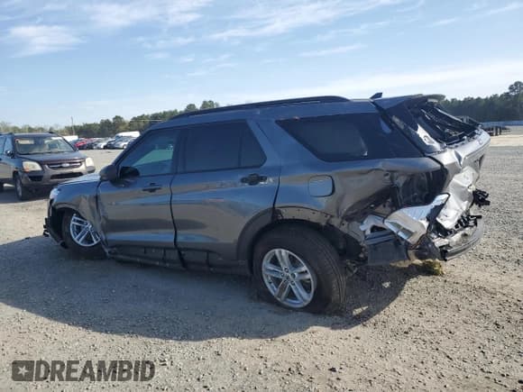 ✅ 2024 Ford Explorer XLT • VIN: 1FMSK7DH0RGA62669 • Lot: 51275245. Listed on Copart with 7,790 mi. Free auction sales archive from the USA and detailed vehicle history report at DreamBid. Image 2.