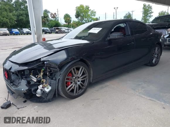 ✅ 2017 Maserati Ghibli S • VIN: ZAM57RSL7H1198901 • Lot: 42801540. Wystawiony na IAAI z przebiegiem 103 964 mil. Bezpłatny archiwum sprzedaży aukcyjnych z USA i szczegółowy raport historii pojazdu na DreamBid. Zdjęcie 17.