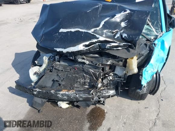 ✅ 2012 Chrysler 300 C • VIN: 2C3CCAET1CH309106 • Lot: 41860729. Listed on IAAI with Not provided. Free auction sales archive from the USA and detailed vehicle history report at DreamBid. Image 6.