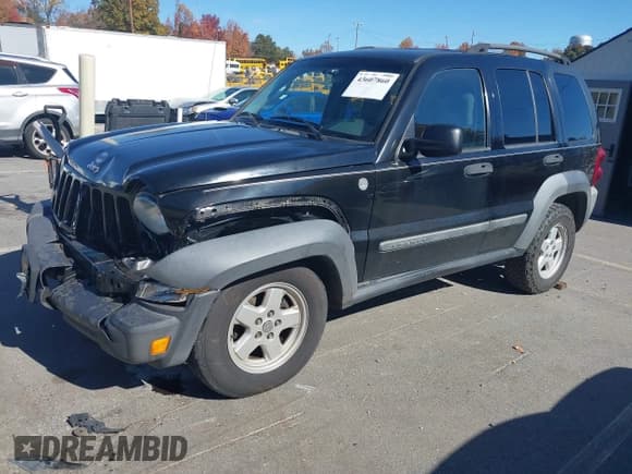 ✅ 2007 Jeep Liberty Sport • VIN: 1J4GL48K37W572233 • Лот: 43607860. Опубликован ранее на IAAI с пробегом 115 637 миль. Бесплатный доступ к архиву аукционных продаж из США и подробный отчёт об истории автомобиля на DreamBid. Изображение 17.