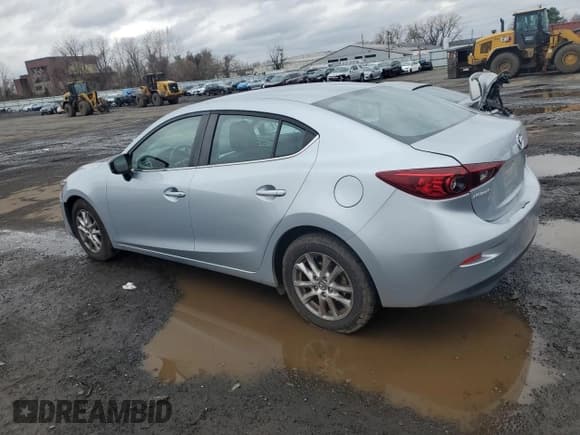✅ 2017 Mazda 3 Sport • VIN: 3MZBN1U75HM119823 • Lot: 52610235. Wystawiony na Copart z przebiegiem 77 034 mil. Bezpłatny archiwum sprzedaży aukcyjnych z USA i szczegółowy raport historii pojazdu na DreamBid. Zdjęcie 2.