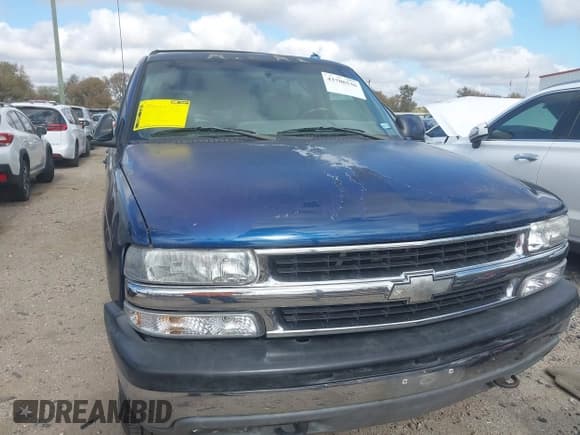 ✅ 2002 Chevrolet Suburban LS • VIN: 1GNEC16Z72J304858 • Lot: 43708536. Listed on IAAI with 255,777 mi. Free auction sales archive from the USA and detailed vehicle history report at DreamBid. Image 12.