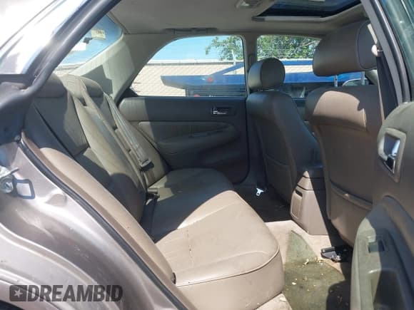 ✅ 1996 Acura TL Premium • VIN: JH4UA2654TC021111 • Лот: 42154121. Опубликован ранее на IAAI с пробегом 148 303 миль. Бесплатный доступ к архиву аукционных продаж из США и подробный отчёт об истории автомобиля на DreamBid. Изображение 8.