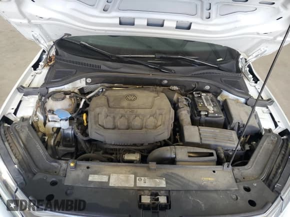 ✅ 2020 Volkswagen Passat SE • VIN: 1VWWA7A37LC006886 • Lot: 81890185. Wystawiony na Copart z przebiegiem 44 994 mil. Bezpłatny archiwum sprzedaży aukcyjnych z USA i szczegółowy raport historii pojazdu na DreamBid. Zdjęcie 11.