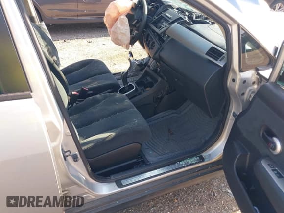 ✅ 2010 Nissan Versa S • VIN: 3N1BC1AP7AL395416 • Лот: 42710144. Опубликован ранее на IAAI с пробегом Не указан. Бесплатный доступ к архиву аукционных продаж из США и подробный отчёт об истории автомобиля на DreamBid. Изображение 5.