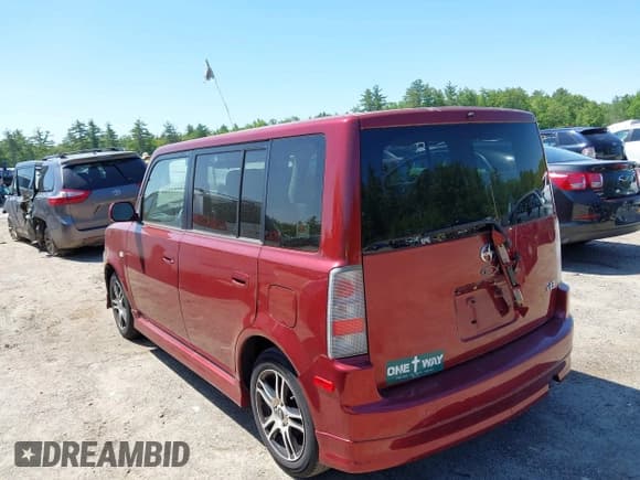 ✅ 2006 Scion xB • VIN: JTLKT324464104501 • Lot: 42341000. Wystawiony na IAAI z przebiegiem 160 273 mil. Bezpłatny archiwum sprzedaży aukcyjnych z USA i szczegółowy raport historii pojazdu na DreamBid. Zdjęcie 3.