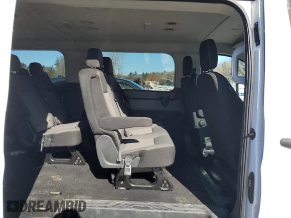 ✅ 2024 Ford Transit Passenger XL • VIN: 1FBAX2YG7RKA10866 • Lot: 46113675. Listed on Copart with 23,189 mi. Free auction sales archive from the USA and detailed vehicle history report at DreamBid. Image 11.