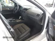 ✅ 2008 Mercedes-Benz C 350 Sport • VIN: WDDGF56X68F012232 • Lot: 43090735. Wystawiony na IAAI z przebiegiem 64 291 mil. Bezpłatny archiwum sprzedaży aukcyjnych z USA i szczegółowy raport historii pojazdu na DreamBid. Zdjęcie 5.