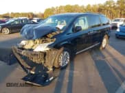 ✅ 2017 Toyota Sienna XLE Auto Access Seat • VIN: 5TDYZ3DC0HS846619 • Lot: 43788606. Wystawiony na IAAI z przebiegiem 94 230 mil. Bezpłatny archiwum sprzedaży aukcyjnych z USA i szczegółowy raport historii pojazdu na DreamBid. Zdjęcie 19.