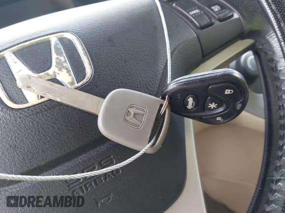 ✅ 2009 Honda CR-V EX-L • VIN: JHLRE48779C005311 • Lot: 43799205. Wystawiony na IAAI z przebiegiem 173 826 mil. Bezpłatny archiwum sprzedaży aukcyjnych z USA i szczegółowy raport historii pojazdu na DreamBid. Zdjęcie 11.