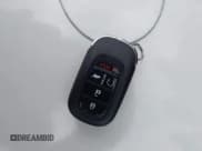 ✅ 2025 Honda CR-V Sport-L • VIN: 7FARS6H89SE054615 • Lot: 43514172. Wystawiony na IAAI z przebiegiem 6 051 mil. Bezpłatny archiwum sprzedaży aukcyjnych z USA i szczegółowy raport historii pojazdu na DreamBid. Zdjęcie 11.