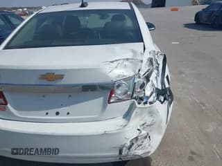 ✅ 2015 Chevrolet Cruze LT • VIN: 1G1PE5SB1F7161655 • Lot: 43367093. Wystawiony na IAAI z przebiegiem 194 000 mil. Bezpłatny archiwum sprzedaży aukcyjnych z USA i szczegółowy raport historii pojazdu na DreamBid. Zdjęcie 6.