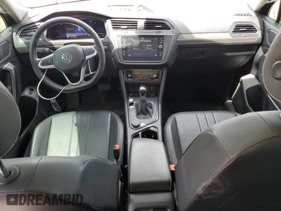 ✅ 2022 Volkswagen Tiguan SE • VIN: 3VV2B7AX4NM056780 • Lot: 55173915. Listed on Copart with 79,165 mi. Free auction sales archive from the USA and detailed vehicle history report at DreamBid. Image 8.