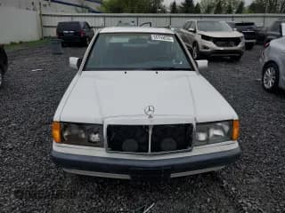 ✅ 1992 Mercedes-Benz 190 • VIN: WDBDA29D3NF993013 • Lot: 55794035. Wystawiony na Copart z przebiegiem 181 833 mil. Bezpłatny archiwum sprzedaży aukcyjnych z USA i szczegółowy raport historii pojazdu na DreamBid. Zdjęcie 5.