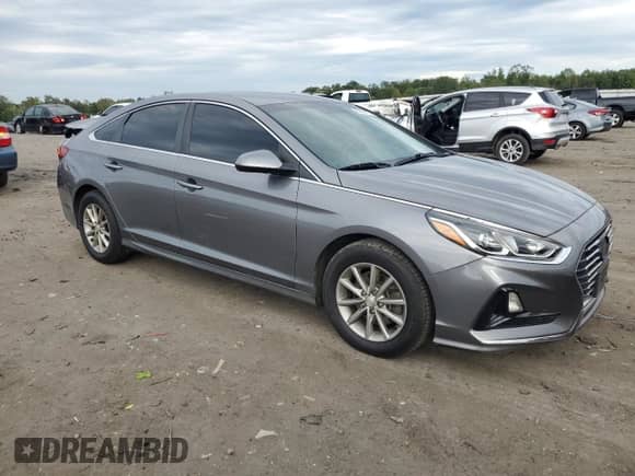 2018 Hyundai Sonata SE с VIN 5NPE24AF8JH615295, выставлен на аукционе Copart как лот 81614175 с пробегом 117 036 миль миль и Списание • Salvage title. История ставок и продаж доступна на DreamBid. Изображение 4.