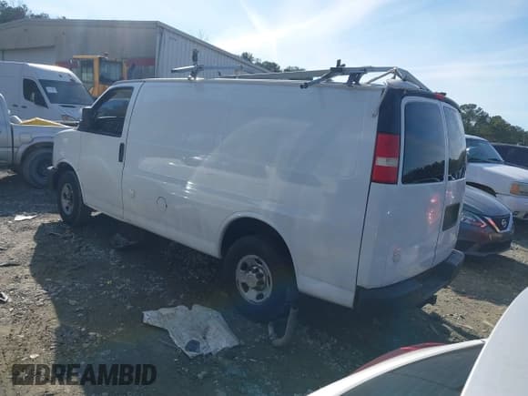 ✅ 2011 Chevrolet Express Cargo • VIN: 1GCWGFCG4B1150529 • Lot: 41336117. Listed on IAAI with 328,644 mi. Free auction sales archive from the USA and detailed vehicle history report at DreamBid. Image 3.