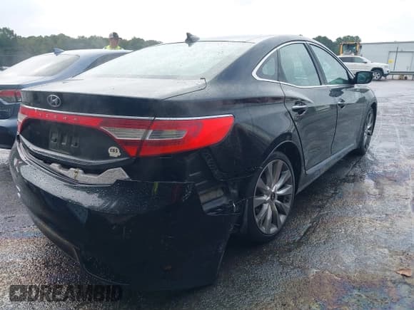 ✅ 2012 Hyundai Azera • VIN: KMHFH4JG6CA192055 • Лот: 43228294. Опубликован ранее на IAAI с пробегом 170 887 миль. Бесплатный доступ к архиву аукционных продаж из США и подробный отчёт об истории автомобиля на DreamBid. Изображение 4.