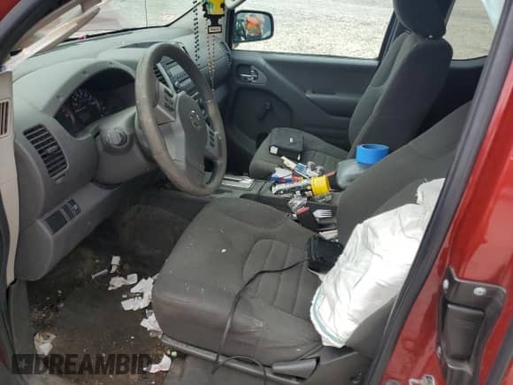 2015 Nissan Frontier S z VIN 1N6BD0CT4FN763621, wystawiony jako Copart lot #81274545 z przebiegiem 178 863 mil mil oraz Nie do naprawy • Non repairable. Historia ofert i sprzedaży dostępna na DreamBid. Obrazek 7.