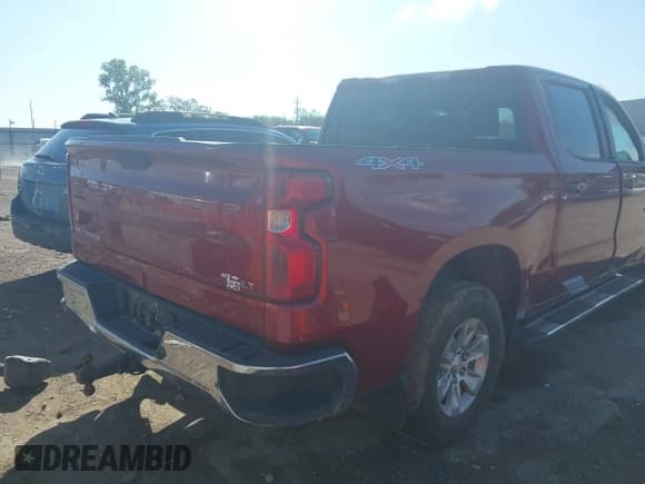 ✅ 2019 Chevrolet Silverado 1500 LT • VIN: 1GCUYDED2KZ162952 • Lot: 43229449. Wystawiony na IAAI z przebiegiem 66 559 mil. Bezpłatny archiwum sprzedaży aukcyjnych z USA i szczegółowy raport historii pojazdu na DreamBid. Zdjęcie 4.