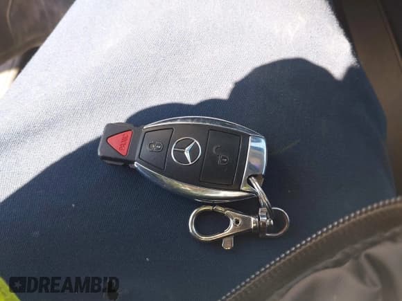 ✅ 2014 Mercedes-Benz GLK 350 • VIN: WDCGG8JB3EG285598 • Lot: 41959810. Wystawiony na IAAI z przebiegiem 155 967 mil. Bezpłatny archiwum sprzedaży aukcyjnych z USA i szczegółowy raport historii pojazdu na DreamBid. Zdjęcie 11.