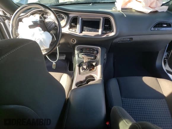 ✅ 2019 Dodge Challenger GT • VIN: 2C3CDZJG8KH759502 • Lot: 38654053. Wystawiony na Copart z przebiegiem 44 534 mil. Bezpłatny archiwum sprzedaży aukcyjnych z USA i szczegółowy raport historii pojazdu na DreamBid. Zdjęcie 8.