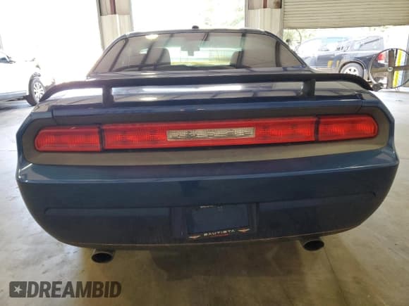 ✅ 2010 Dodge Challenger SE • VIN: 2B3CJ4DV9AH324134 • Lot: 73788554. Wystawiony na Copart z przebiegiem Nie podano. Bezpłatny archiwum sprzedaży aukcyjnych z USA i szczegółowy raport historii pojazdu na DreamBid. Zdjęcie 6.