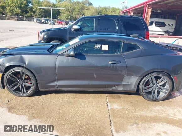 2017 Chevrolet Camaro 1LT с VIN 1G1FB1RS3H0161378, выставлен на аукционе IAAI как лот 43460817 с пробегом 93 877 миль миль и . История ставок и продаж доступна на DreamBid. Изображение 14.