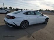 ✅ 2024 Hyundai Sonata SEL • VIN: KMHL64JA7RA402742 • Лот: 84535695. Опубликован ранее на Copart с пробегом 19 243 миль. Бесплатный доступ к архиву аукционных продаж из США и подробный отчёт об истории автомобиля на DreamBid. Изображение 3.