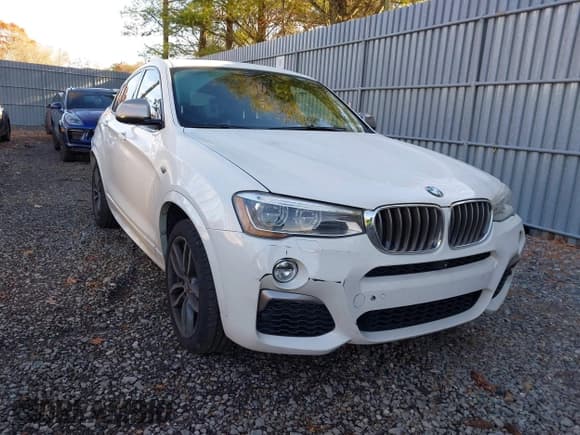 ✅ 2016 BMW X4 M40i • VIN: 5UXXW7C55G0M91316 • Lot: 43771718. Listed on IAAI with 132,706 mi. Free auction sales archive from the USA and detailed vehicle history report at DreamBid. Image 1.