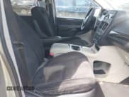 ✅ 2014 Dodge Grand Caravan SXT • VIN: 2C4RDGCG4ER291564 • Lot: 43071180. Wystawiony na IAAI z przebiegiem 121 774 mil. Bezpłatny archiwum sprzedaży aukcyjnych z USA i szczegółowy raport historii pojazdu na DreamBid. Zdjęcie 5.