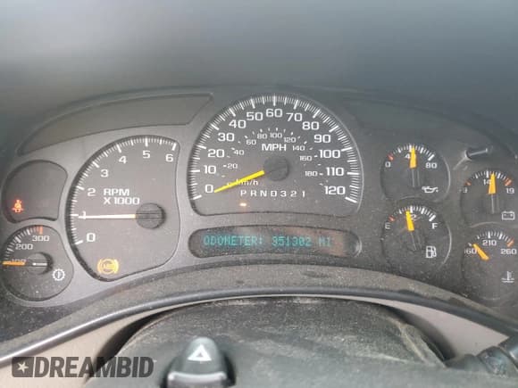 ✅ 2006 Chevrolet Silverado 2500HD LT2 • VIN: 1GCHK23U96F158933 • Lot: 59674375. Wystawiony na Copart z przebiegiem 351 302 mil. Bezpłatny archiwum sprzedaży aukcyjnych z USA i szczegółowy raport historii pojazdu na DreamBid. Zdjęcie 9.