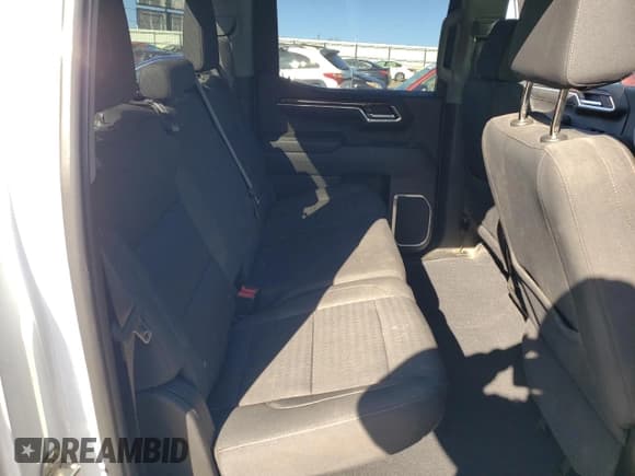 ✅ 2022 GMC Sierra 1500 SLE • VIN: 3GTUUBED3NG551524 • Лот: 52345145. Опубликован ранее на Copart с пробегом 146 967 миль. Бесплатный доступ к архиву аукционных продаж из США и подробный отчёт об истории автомобиля на DreamBid. Изображение 10.