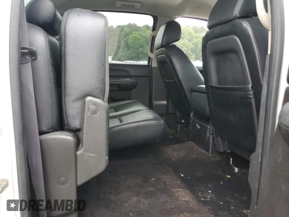 ✅ 2013 Chevrolet Silverado 2500HD LT • VIN: 1GC1KXC86DF113852 • Lot: 56238565. Wystawiony na Copart z przebiegiem Nie podano. Bezpłatny archiwum sprzedaży aukcyjnych z USA i szczegółowy raport historii pojazdu na DreamBid. Zdjęcie 10.