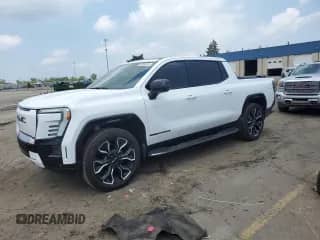 ✅ 2025 GMC Sierra 1500 • VIN: 1GT10MED4SU402719 • Lot: 62709475. Listed on Copart with 6,084 mi. Free auction sales archive from the USA and detailed vehicle history report at DreamBid. Image 1.