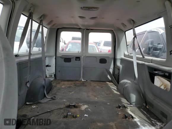 ✅ 2005 Ford Econoline Passenger XL • VIN: 1FMRE11L75HA12481 • Lot: 50769075. Listed on Copart with 260,238 mi. Free auction sales archive from the USA and detailed vehicle history report at DreamBid. Image 10.
