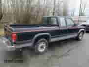 1993 Dodge Dakota with VIN 1B7FL23X4PS285239, listed as a Copart auction lot 46737855 with 172,732 mi miles and Clean title. Bid and sale history available at DreamBid. Image 3.