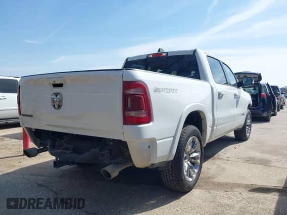 2022 Ram 1500 Laramie z VIN 1C6RREJT2NN354929, wystawiony jako IAAI lot #41502276 z przebiegiem 75 164 mil mil oraz . Historia ofert i sprzedaży dostępna na DreamBid. Obrazek 4.