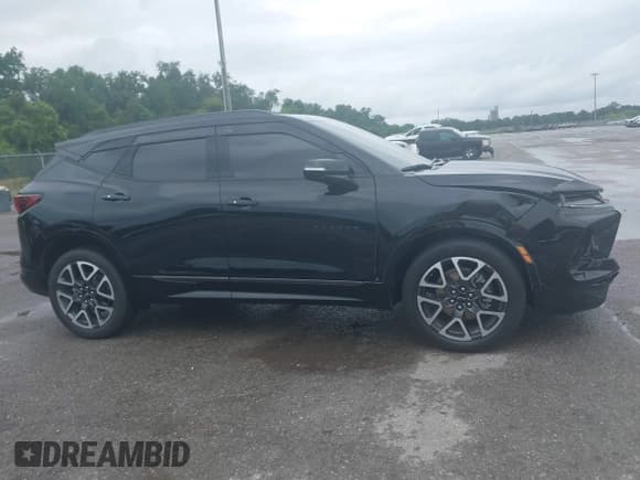 ✅ 2024 Chevrolet Blazer RS • VIN: 3GNKBERS3RS277937 • Lot: 42777897. Listed on IAAI with 37,721 mi. Free auction sales archive from the USA and detailed vehicle history report at DreamBid. Image 13.