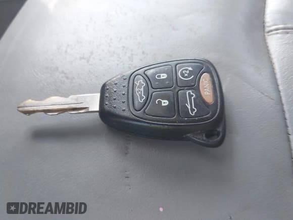 ✅ 2008 Chrysler Sebring Limited • VIN: 1C3LC65MX8N676610 • Лот: 42959725. Опубликован ранее на IAAI с пробегом 130 310 миль. Бесплатный доступ к архиву аукционных продаж из США и подробный отчёт об истории автомобиля на DreamBid. Изображение 11.